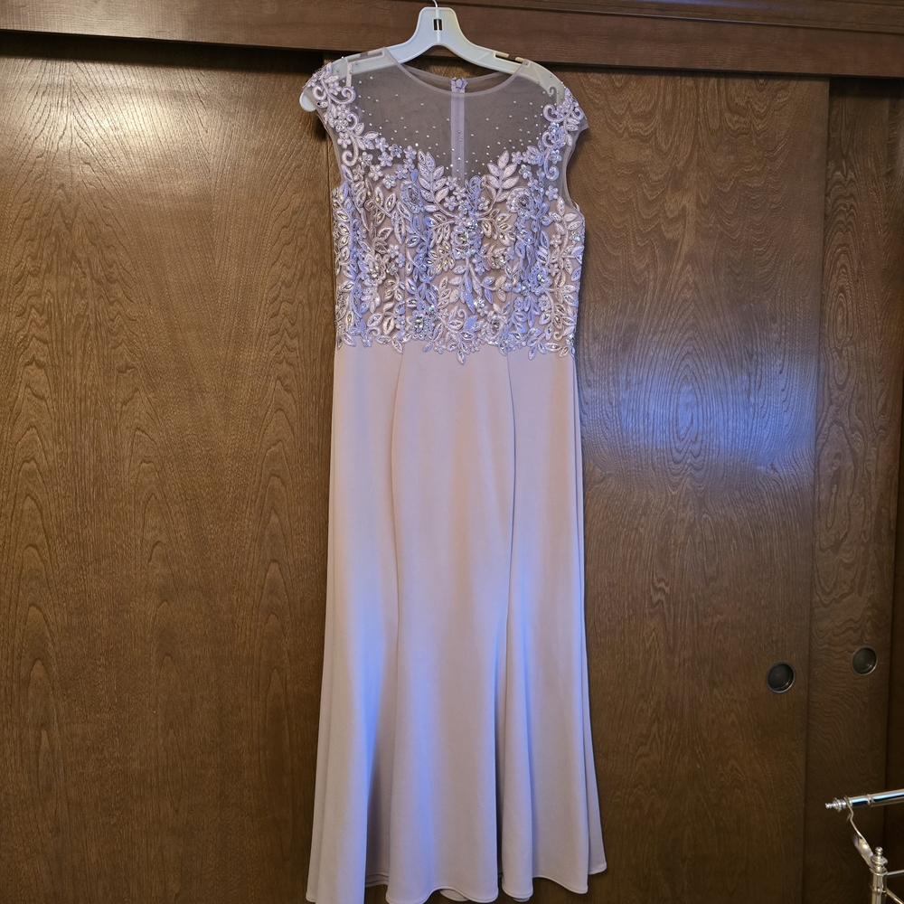 Cache Lavender Lace Midi Dress